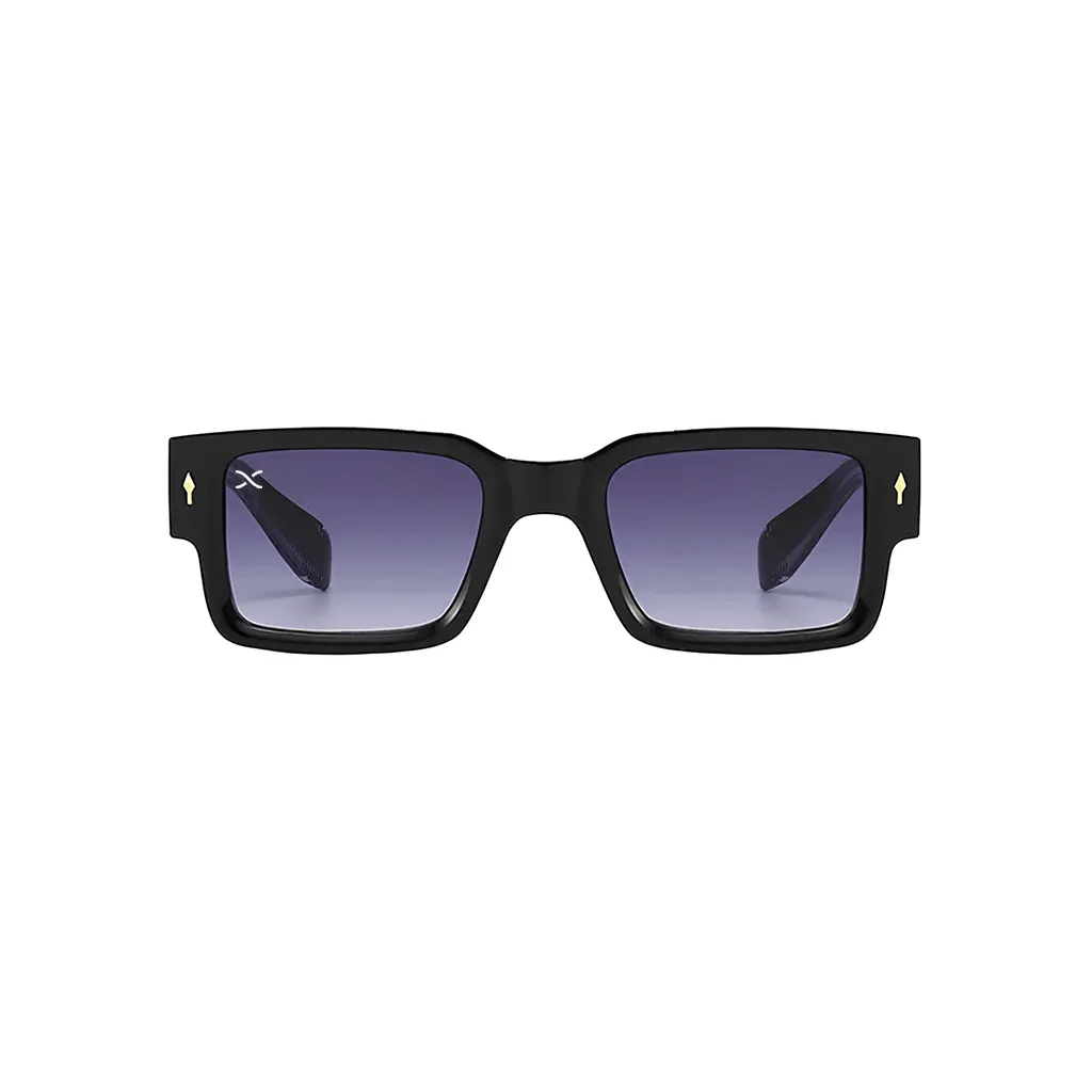 Ορθογώνια Γυαλιά Ηλίου Bobby της Exposure Sunglasses με προστασία UV400 σε μαύρο χρώμα σκελετού και γκρι φακό.