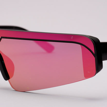 Γυαλιά ηλίου (Μάσκα) Miami της Exposure Sunglasses με προστασία UV400 με μαύρο σκελετό και μωβ φακό. Κοντινή προβολή