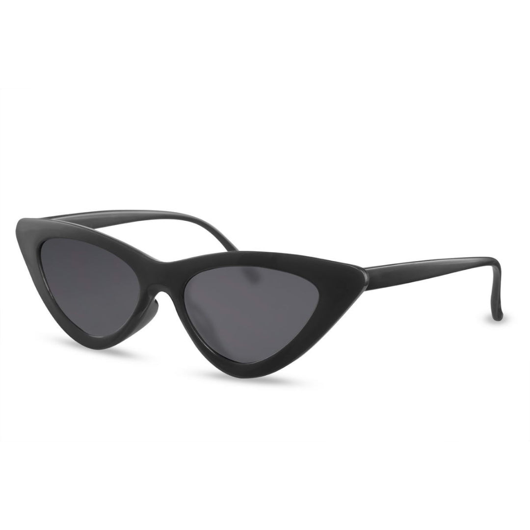 Cat Eye Γυαλιά Ηλίου Thandi της Exposure Sunglasses με προστασία UV400 σε μαύρο χρώμα σκελετού και μαύρο φακό. Πλάγια προβολή