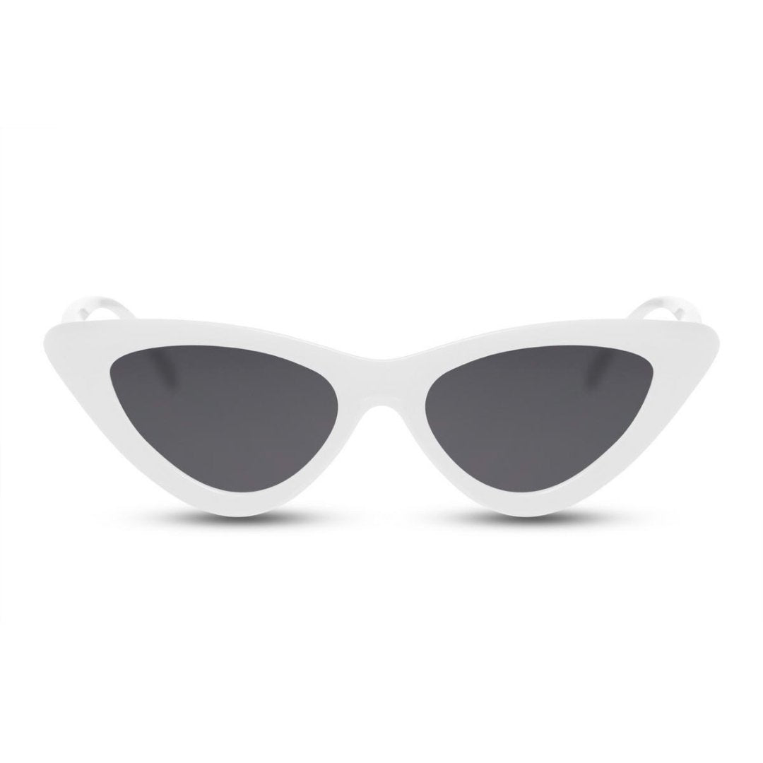 Cat Eye Γυαλιά Ηλίου Thandi της Exposure Sunglasses με προστασία UV400 σε άσπρο χρώμα σκελετού και μαύρο φακό.